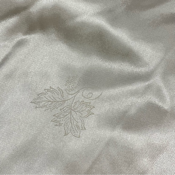 Vintage Retro 60s Ivory Rabbit Fur Stole with Satin Lining - Picture 9 of 12